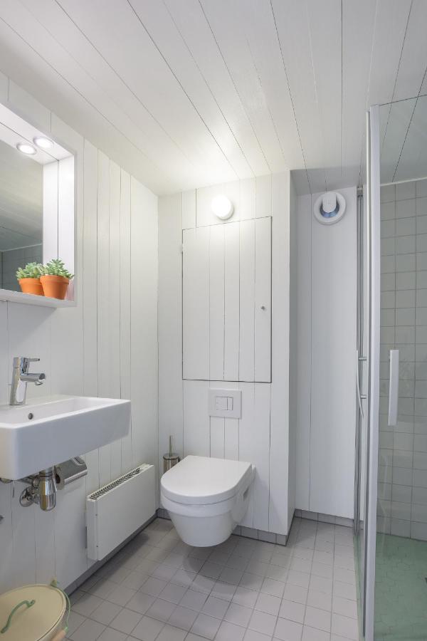 Ferienhaus Sparkling Newly Built House Close To & Nature